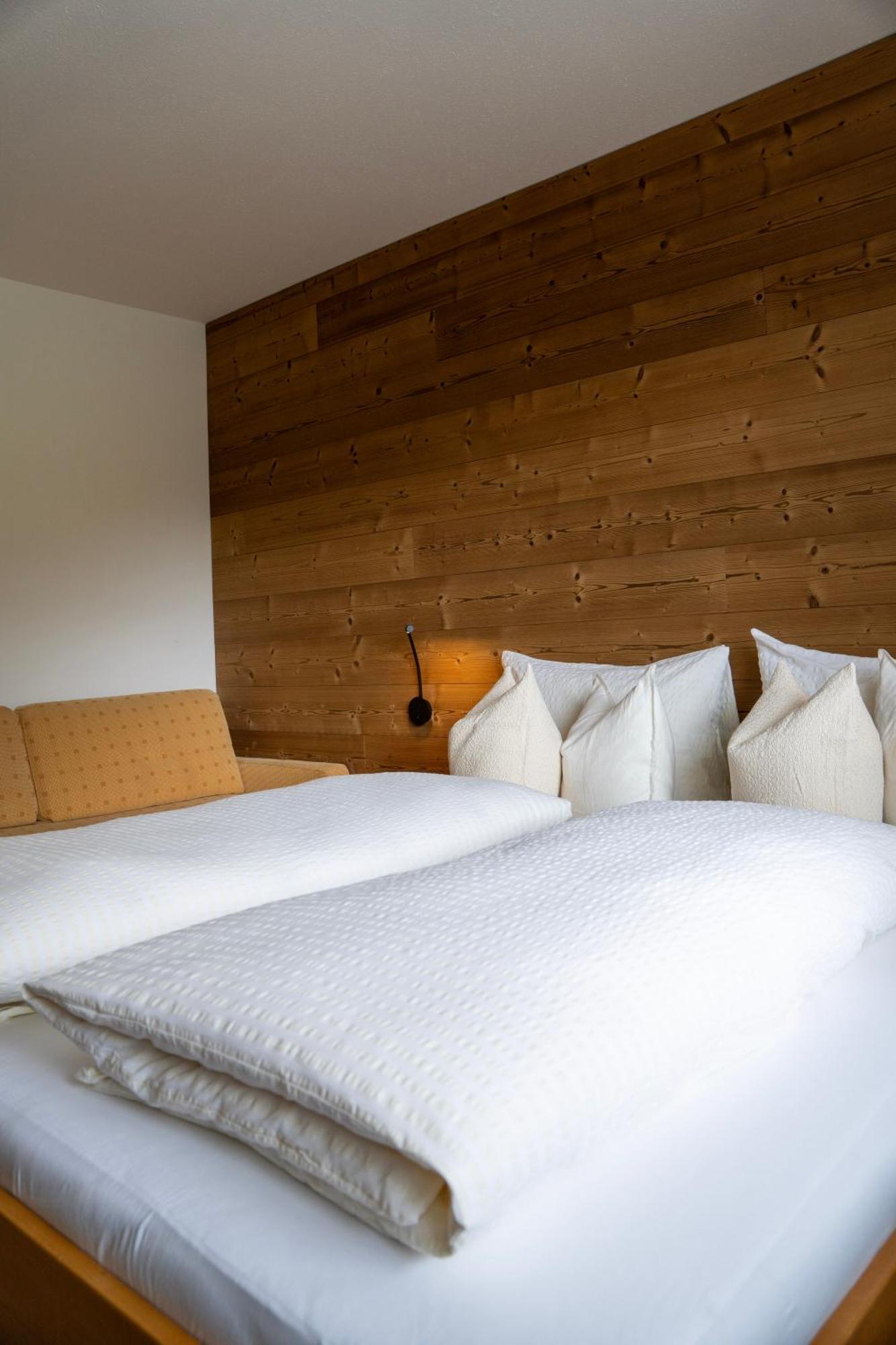 Berghaus Schafer Hotel ฟาสชินา ภายนอก รูปภาพ